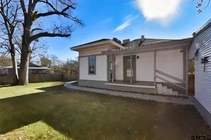 269 E Holley St, Alba, TX 75410 - Photo 5
