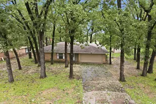 135 46th St SW, Paris, TX 75460 - Photo 33