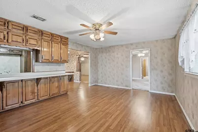 135 46th St SW, Paris, TX 75460 - Photo 15