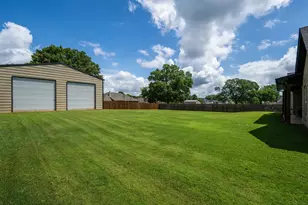 8822 County Rd 152 W, Bullard, TX 75757 - Photo 25