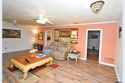 411 N Winnsboro St, Quitman, TX 75783 - Photo 11