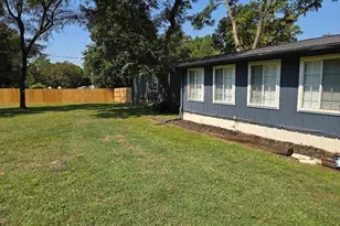 2435 Waterwood Dr, Chandler, TX 75758 - Photo 27