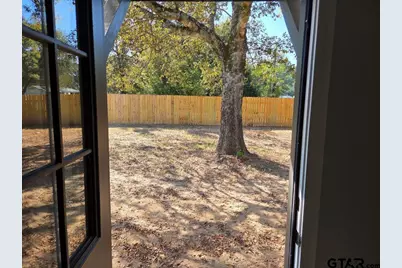 2435 Waterwood Dr, Chandler, TX 75758 - Photo 3