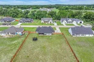 12457 Maplewood Dr, Lindale, TX 75771 - Photo 37