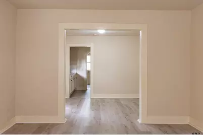 1118 E Houston St, Tyler, TX 75702 - Photo 3