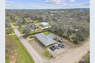 300 Cedar Street, Crockett, TX 75835 - Photo 3