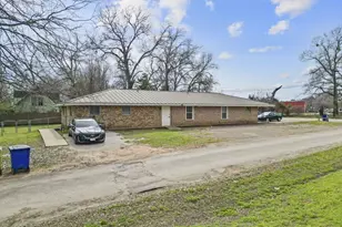 300 Cedar St, Crockett, TX 75835 - Photo 21