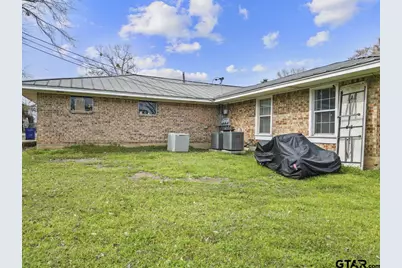 300 Cedar Street, Crockett, TX 75835 - Photo 23