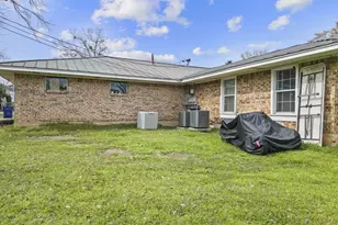 300 Cedar St, Crockett, TX 75835 - Photo 23