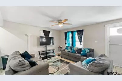 300 Cedar Street, Crockett, TX 75835 - Photo 15