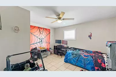 300 Cedar Street, Crockett, TX 75835 - Photo 17