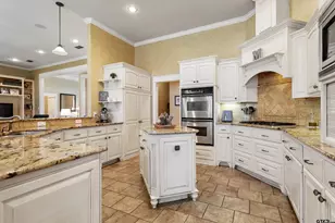 2123 Winthrop Ct, Tyler, TX 75703 - Photo 13
