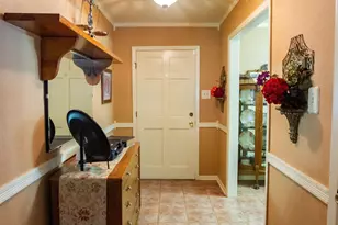 1011 Camille Dr, Longview, TX 75605 - Photo 3