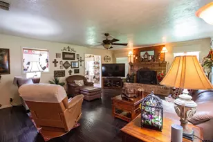 1011 Camille Dr, Longview, TX 75605 - Photo 7