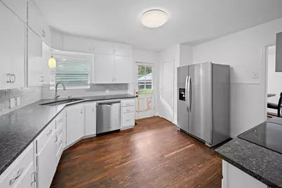 2717 Crestview, Tyler, TX 75701 - Photo 5