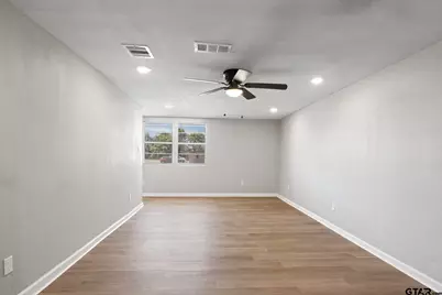 700 W Broadway Street, Winnsboro, TX 75494 - Photo 19