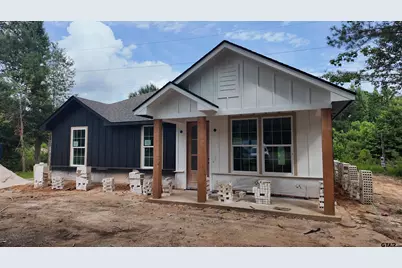 620 S Railroad, Troup, TX 75789 - Photo 1