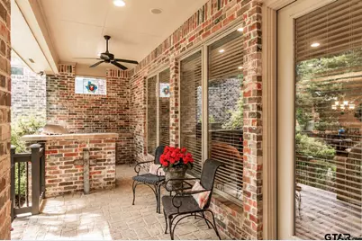 2216 Thornwood, Tyler, TX 75703 - Photo 37
