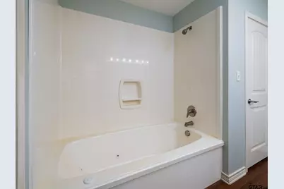 209 Walnut St, Chandler, TX 75758 - Photo 9