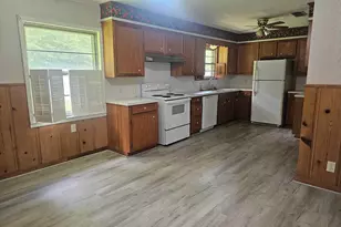 1211 Webb, Henderson, TX 75654 - Photo 9