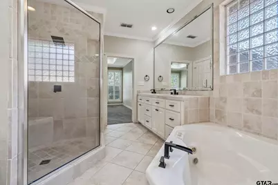 2102 Holly Creek Dr, Tyler, TX 75703 - Photo 25