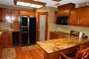 3073 E Lake Dr, Gladewater, TX 75647 - Photo 21