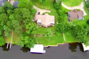 3073 E Lake Dr, Gladewater, TX 75647 - Photo 3