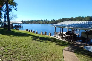 3073 E Lake Dr, Gladewater, TX 75647 - Photo 9