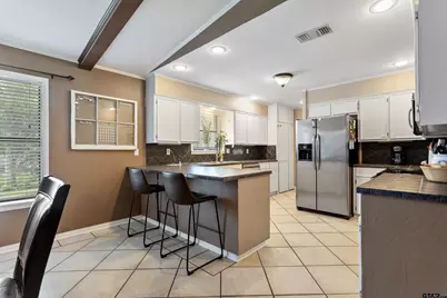 815 Dulse, Tyler, TX 75701 - Photo 3