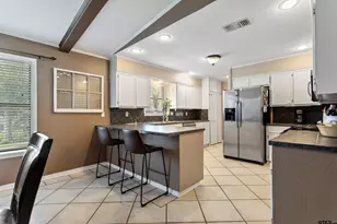 815 Dulse, Tyler, TX 75701 - Photo 3