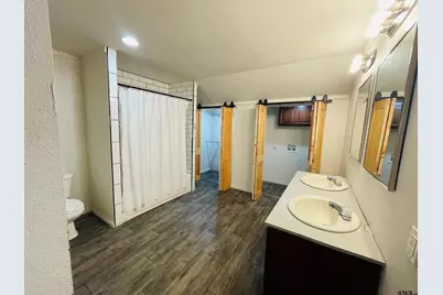 918 W Kuykendall Street, Grand Saline, TX 75140 - Photo 11