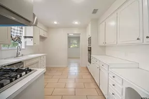 1112 Pollard Dr, Tyler, TX 75701 - Photo 13
