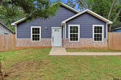 208 Lenox Street, Pittsburg, TX 75686 - Photo 1