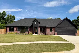 984 Mallard, Lindale, TX 75771 - Photo 1