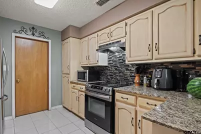 206 Carr, Mt Pleasant, TX 75455 - Photo 5