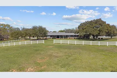 1248 Canada St, Jacksonville, TX 75766 - Photo 1