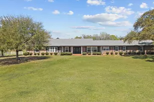 1248 Canada St, Jacksonville, TX 75766 - Photo 3