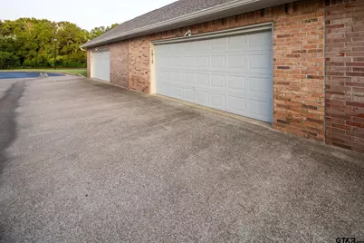 1912 Hollylake Circle, Tyler, TX 75703 - Photo 29