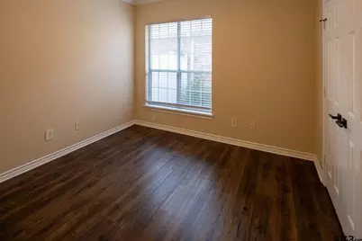 1912 Hollylake Circle, Tyler, TX 75703 - Photo 19