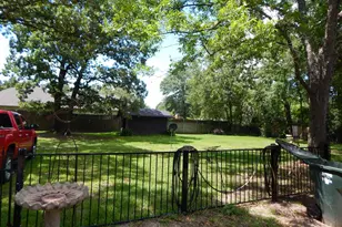 517 Ronnette, Tyler, TX 75703 - Photo 3
