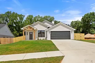 16430 Crossing Cir, Lindale, TX 75771 - Photo 1