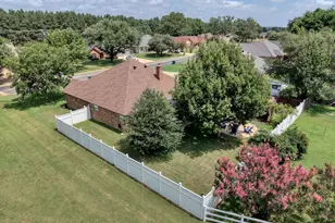 643 Winchester Dr, Chandler, TX 75758 - Photo 41