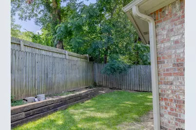 1815 Knob Hill, Tyler, TX 75701 - Photo 19