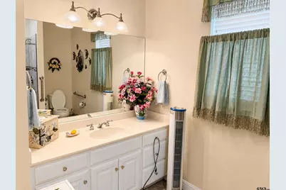 200 Saint Andrews Dr, Palestine, TX 75803 - Photo 37