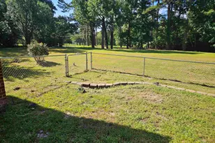 409 Dial St, Jacksonville, TX 75766 - Photo 21