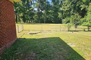 409 Dial St, Jacksonville, TX 75766 - Photo 19