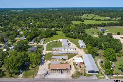 701 E Pine Street Unit D, Edgewood, TX 75117 - Photo 5