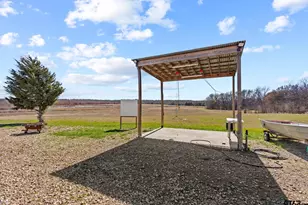 660 Twisted Mallard Wy, Honey Grove, TX 75446 - Photo 3
