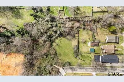 1129 S Saleh Ave, Tyler, TX 75702 - Photo 11