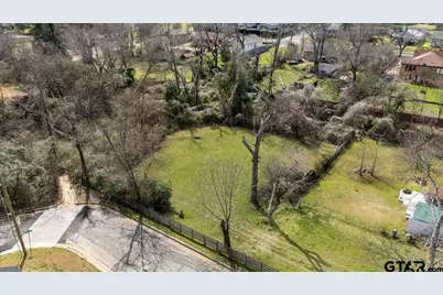 1129 S Saleh Ave, Tyler, TX 75702 - Photo 15